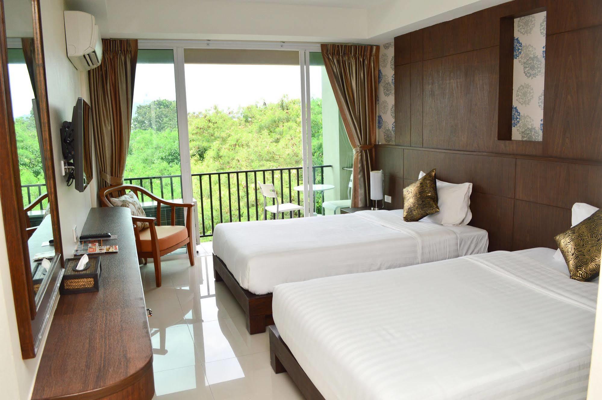 Lub Sbuy House Hotel - Sha Phuket Esterno foto
