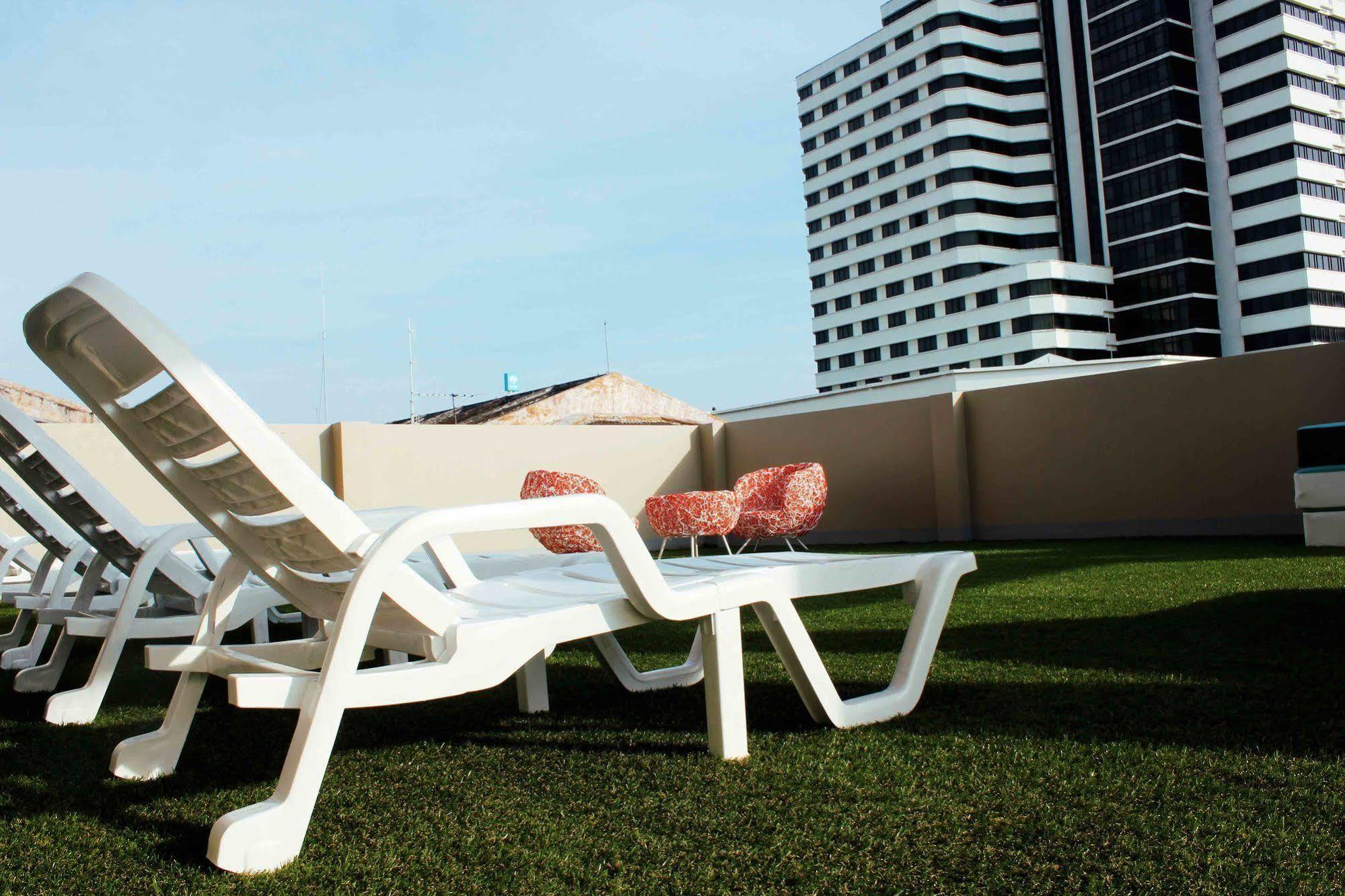 Lub Sbuy House Hotel - Sha Phuket Esterno foto