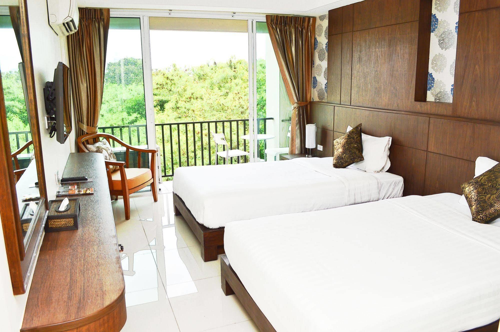 Lub Sbuy House Hotel - Sha Phuket Esterno foto