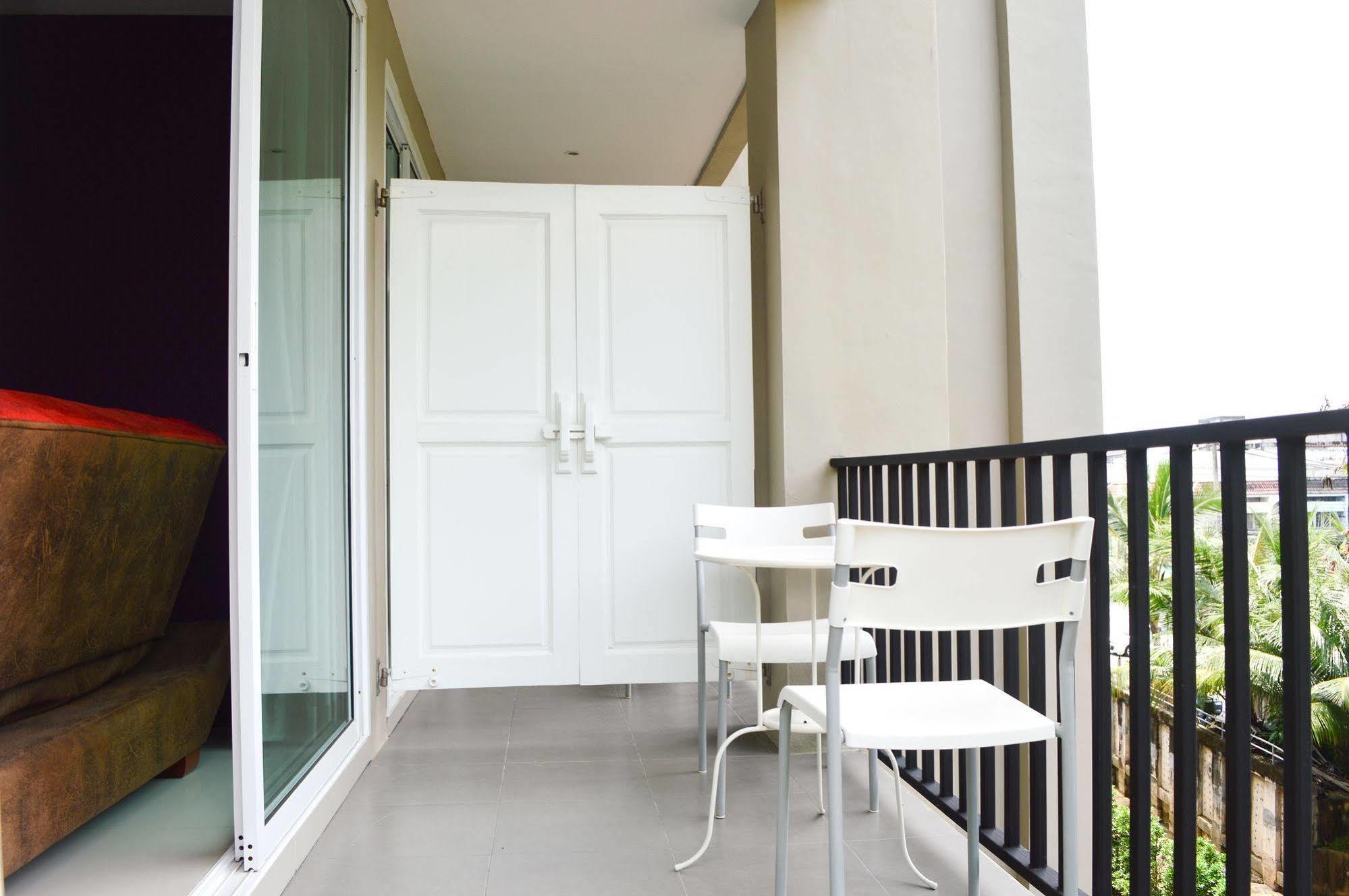 Lub Sbuy House Hotel - Sha Phuket Esterno foto